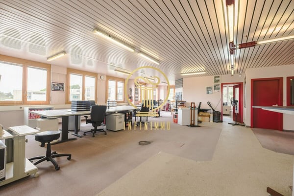 MORGES - Surface commerciale avec vue lac ! 1