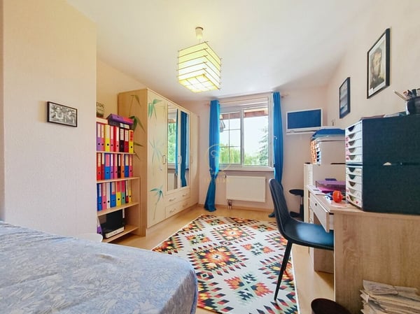 Exclusivité - RENENS, OBJET RARE! Villa mitoyenne non soumise à une PPE de 1.5 p. avec grand jardin. 11