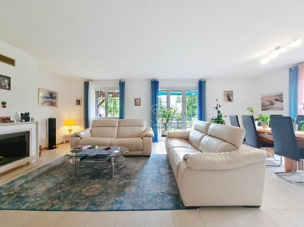 Exclusivité - RENENS, OBJET RARE! Villa mitoyenne non soumise à une PPE de 1.5 p. avec grand jardin. 5