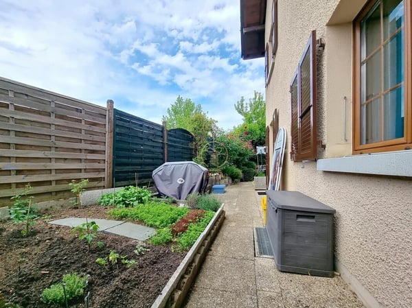 Exclusivité - RENENS, OBJET RARE! Villa mitoyenne non soumise à une PPE de 1.5 p. avec grand jardin. 18