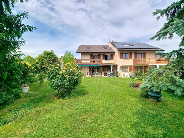 Exclusivité - RENENS, OBJET RARE! Villa mitoyenne non soumise à une PPE de 1.5 p. avec grand jardin. 1