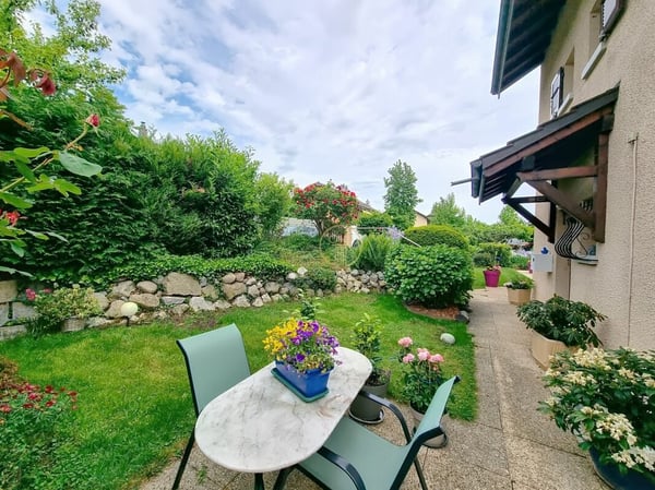 Exclusivité - RENENS, OBJET RARE! Villa mitoyenne non soumise à une PPE de 1.5 p. avec grand jardin. 16