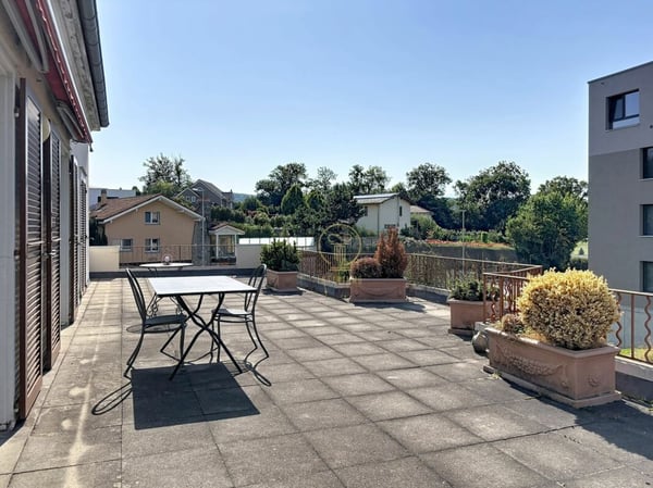 ROMONT - Appartement de 1.5 pièces rénové avec grande terrasse 8