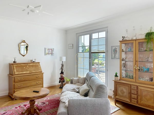 ROMONT - Appartement de 1.5 pièces rénové avec grande terrasse 2