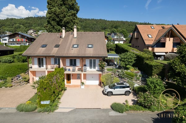 Exclusivité! ARZIER-LE-MUIDS - magnifique villa jumelle de 6.5 pièces - Prix négociable. 3