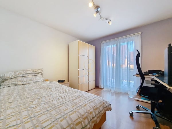 Exclusivité! ARZIER-LE-MUIDS - magnifique villa jumelle de 6.5 pièces - Prix négociable. 10