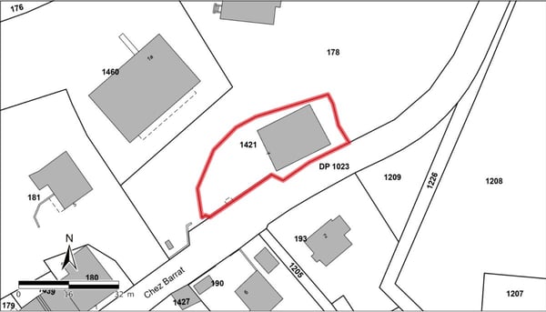 A BALLAIGUES - bel immeuble de rendement de 5 appartements, 2 dépôts et 9 places de parc 11