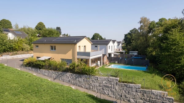 CARROUGE (VD), OBJET RARE ! Maison individuelle de 5.5 pièces avec vue sur le Moléson. 3