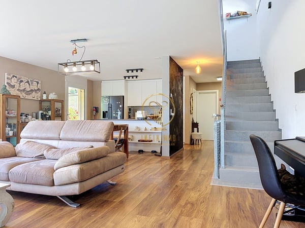CARROUGE (VD), OBJET RARE ! Maison individuelle de 5.5 pièces avec vue sur le Moléson. 4