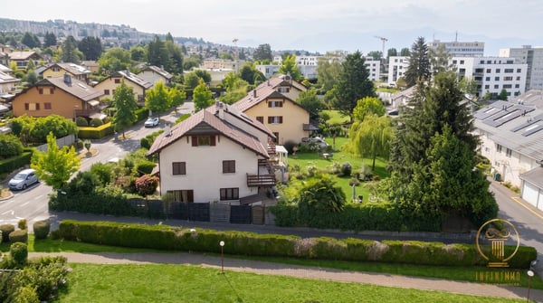 RENENS - Villa mitoyenne de 5.5 p. avec grand jardin. Pas inscrite dans une PPE. 2