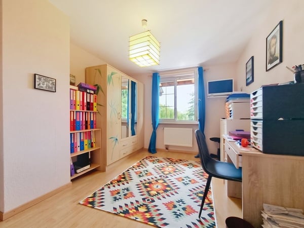 RENENS - Villa mitoyenne de 5.5 p. avec grand jardin. Pas inscrite dans une PPE. 8