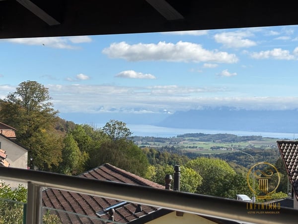 Saint-George - Maison contemporaine rénovée avec goût, vue lac et cachet unique! 11