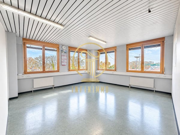 MORGES - Belle opportunité pour votre entreprise : 250 m² modulables avec vue sur le lac 3