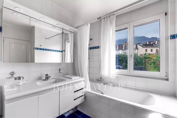 Superbe appartement en première ligne des rives du lac 9