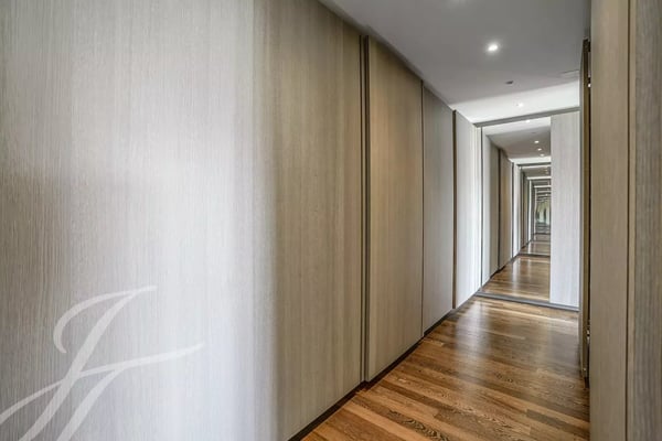 Penthouse contemporain avec vue à 160 9