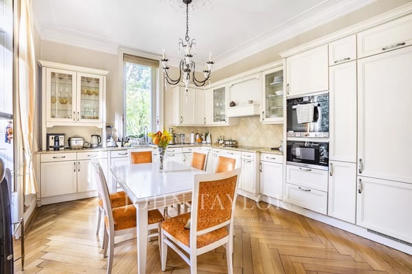 Hôtel particulier à deux pas du lac 8