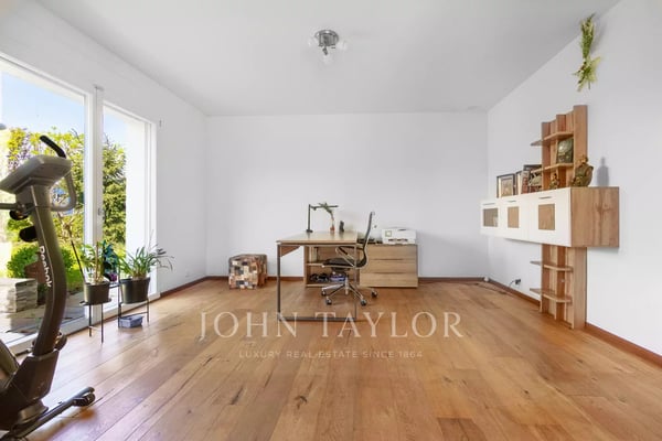 CO-EXCLUSIVITÉ! Villa individuelle sise dans quartier prestigieux 7