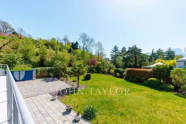 CO-EXCLUSIVITÉ! Villa individuelle sise dans quartier prestigieux 2