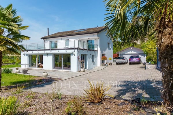 CO-EXCLUSIVITÉ! Villa individuelle sise dans quartier prestigieux 1