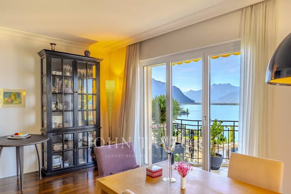 EXCLUSIVITÉ! Bel appartement avec une vue à couper le souffle 3