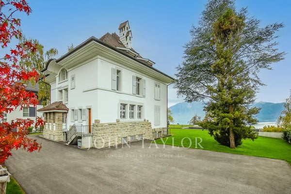 Maison de Maître avec vue spectaculaire sur le lac 9