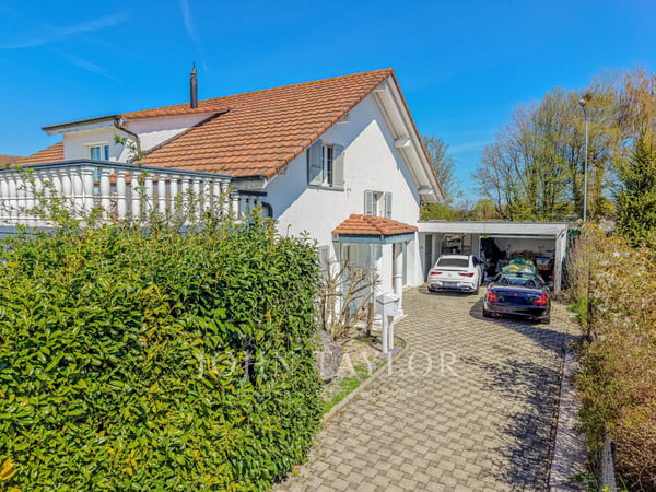 Élégante villa familiale avec piscine 2