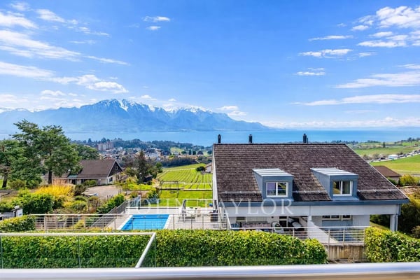 Magnifique villa jumelée avec vue sur lac et montagnes 3
