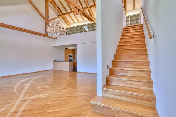EN EXCLUSIVITÉ!! Appartement de 4.5 pièces aux volumes impressionnants 1