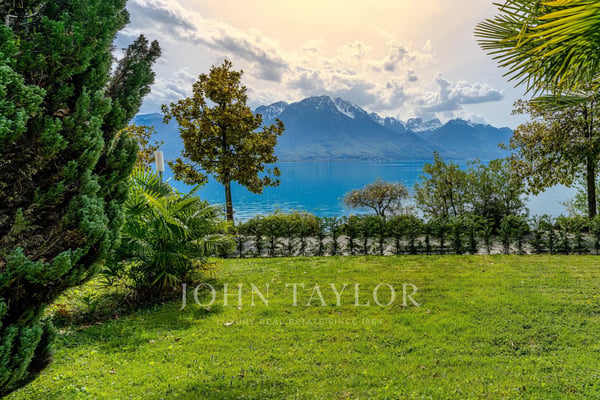 Bien rare à Montreux ? Première ligne du lac avec terrasse et panorama unique 1