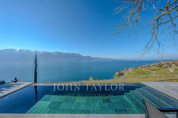 Probablement l'un des emplacements les plus exclusifs du Lavaux 1