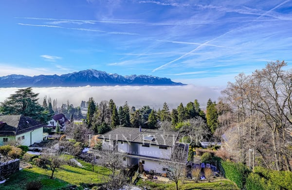 EXCLUSIVITÉ! Exceptionnel 4.5 pièces contemporain avec vue panoramique sur le lac 11