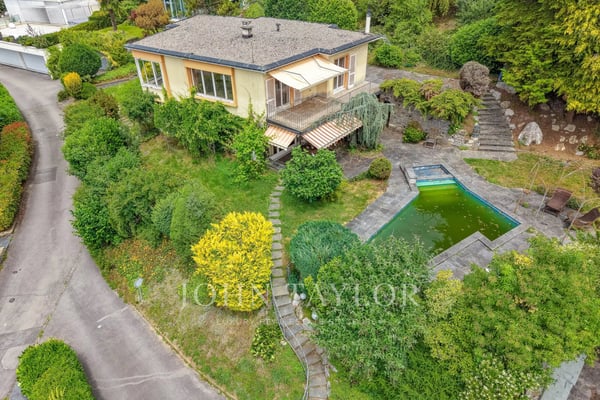 Propriété à rénover avec vue exceptionnelle dans les hauteurs de Montreux 3
