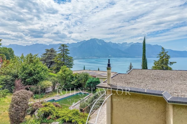 Propriété à rénover avec vue exceptionnelle dans les hauteurs de Montreux 1