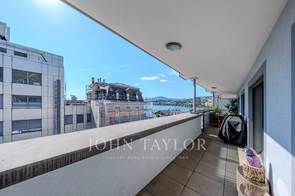 Rare à la vente ? Superbe attique de 4.5 pièces au coeur de Montreux 6