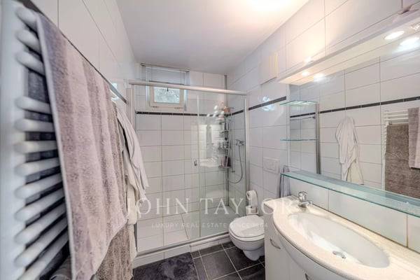 Appartement de 4.5 pièces aux portes de la ville 10