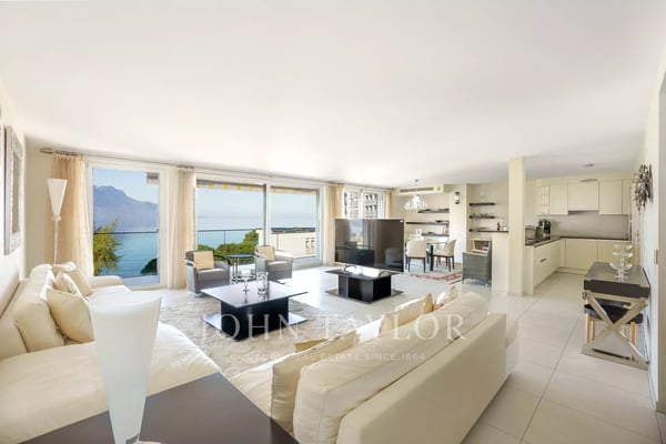 Appartement de standing au coeur de Montreux 2