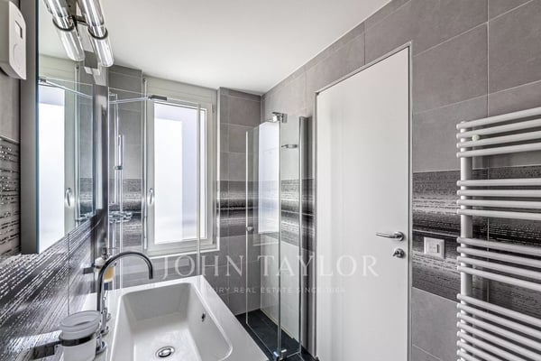 Appartement de standing au coeur de Montreux 6