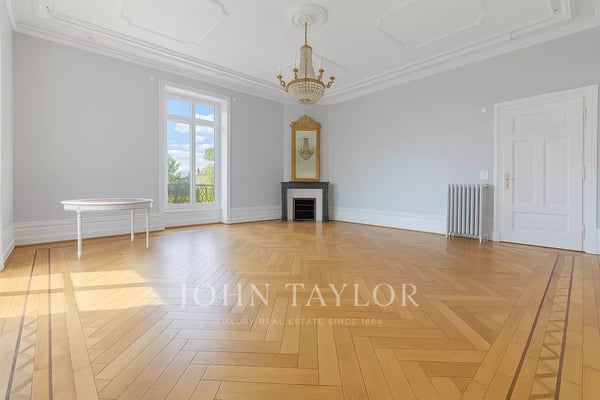 Élégant appartement de caractère avec vue imprenable sur le lac Léman 4