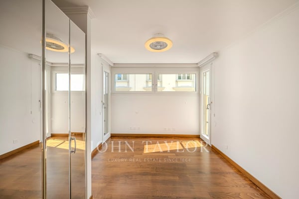 Magnifique appartement de 4.5 pièces avec balcon et vue imprenable sur le lac et les montagnes 11