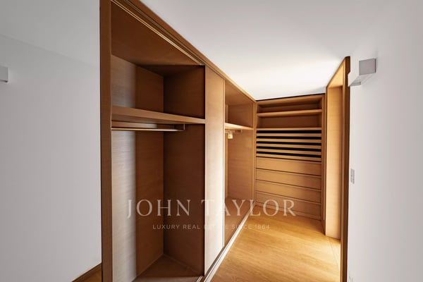 PENTHOUSE avec vue lac exceptionnelle 11
