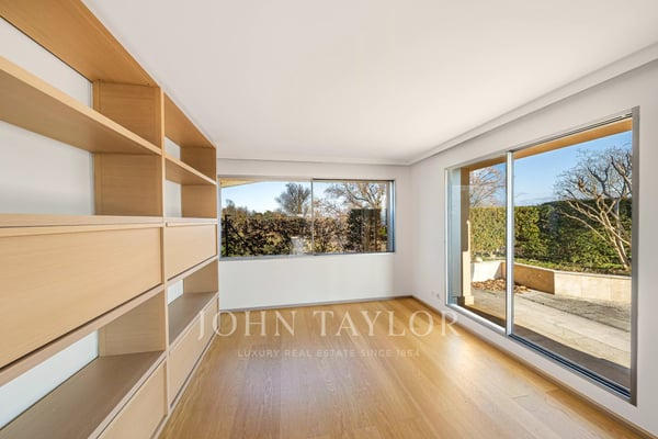 PENTHOUSE avec vue lac exceptionnelle 8
