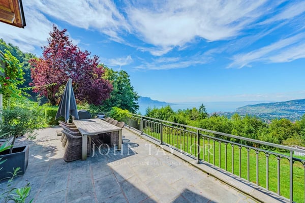 Magnifique propriété avec vue époustouflante 2