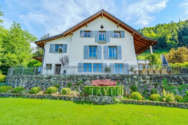 Magnifique propriété avec vue époustouflante 1