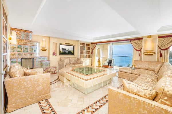 OFF-MARKET! Appartement exceptionnel dans résidence luxueuse 3