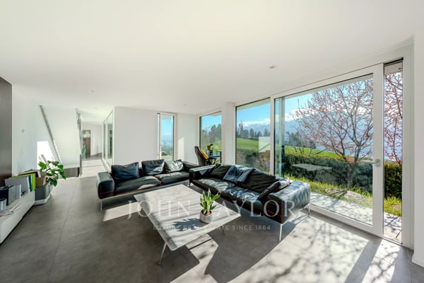 Villa contemporaine avec vue panoramique à Brent 12