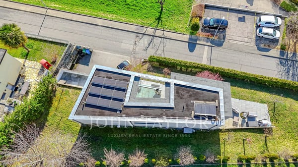 Villa contemporaine avec vue panoramique à Brent 3
