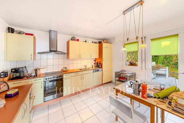 Villa de 5.5 pièces avec vue panoramique proche de Montreux 6