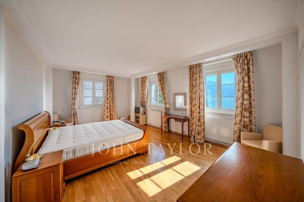 Appartement face au lac au coeur de Montreux 4