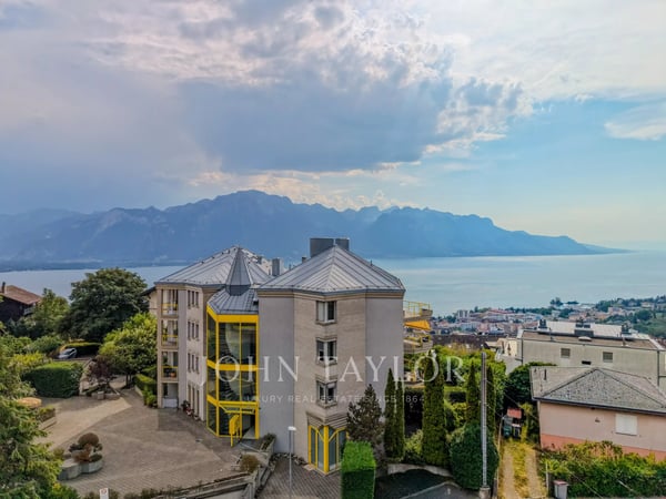Appartement au dernier étage avec vue panoramique sur le lac à Chernex 12