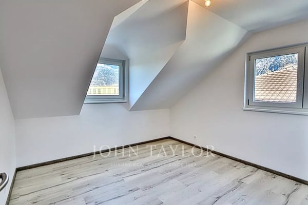 Appartement attique en duplex de 5.5 pièces 10